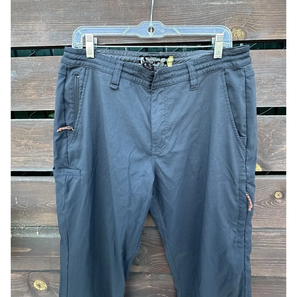 Salty Crew Technical Black Pants Size 32‎